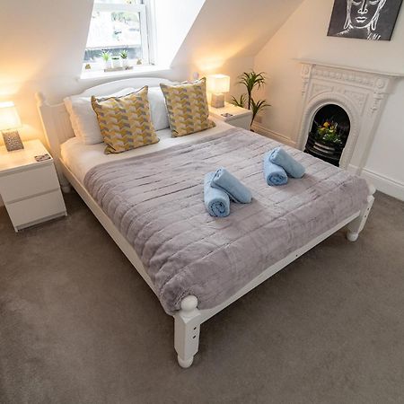 Light Airy 3 Bed Town Cntr Flat 700M To The Beach Bournemouth Exterior foto